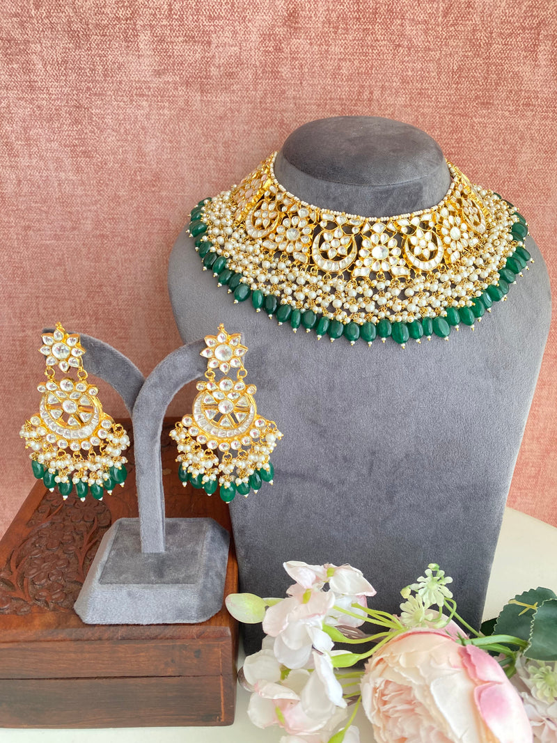 Kundan necklace set with green drops – NAMASYA