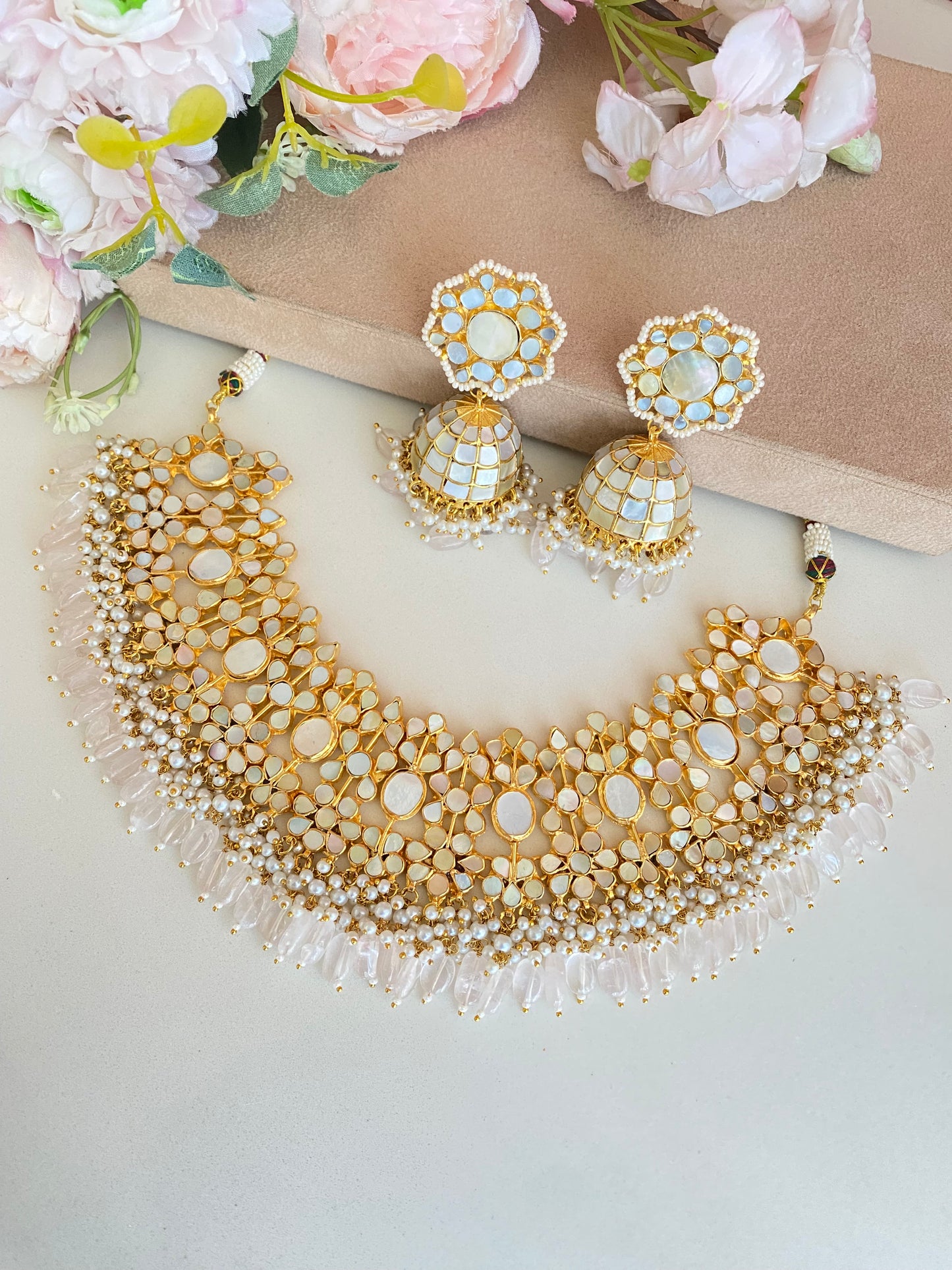 Mother of pearl Bridal Necklace set in pink drops