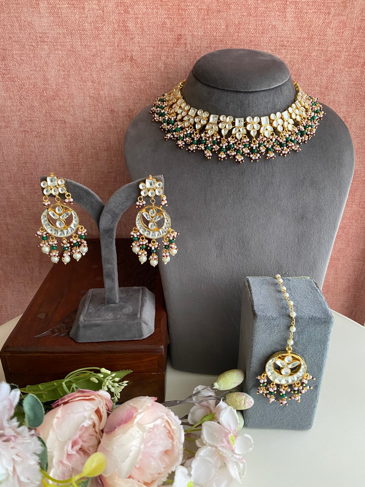 Kundan Necklace Set