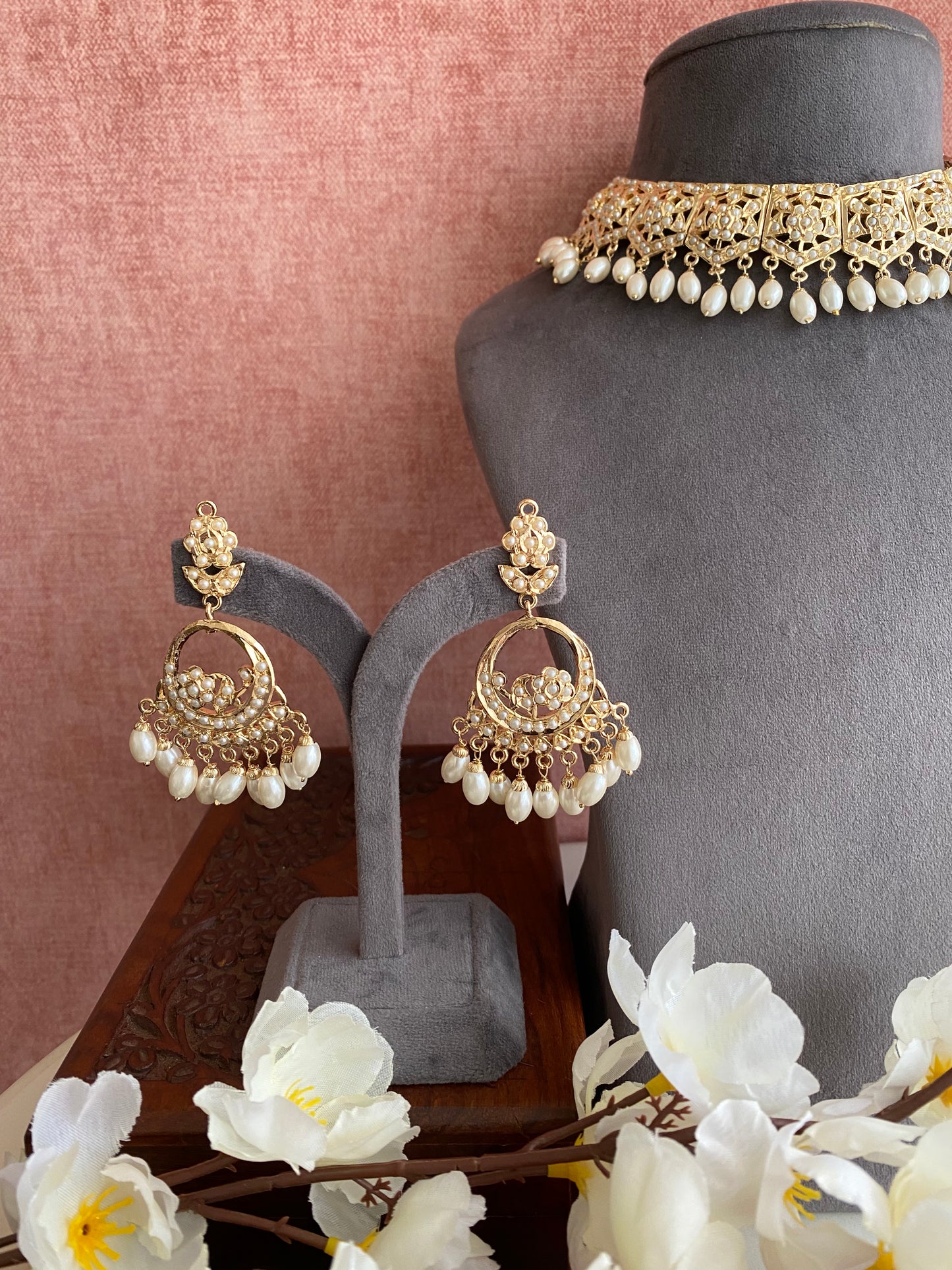 Amritsari Jadau Gold Plated Necklace set in Pearl