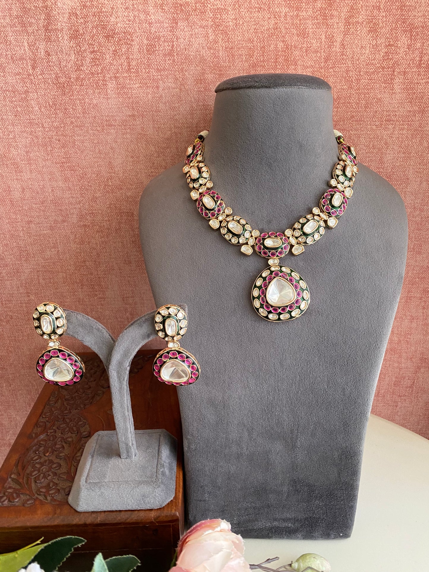 Faux polki necklace set