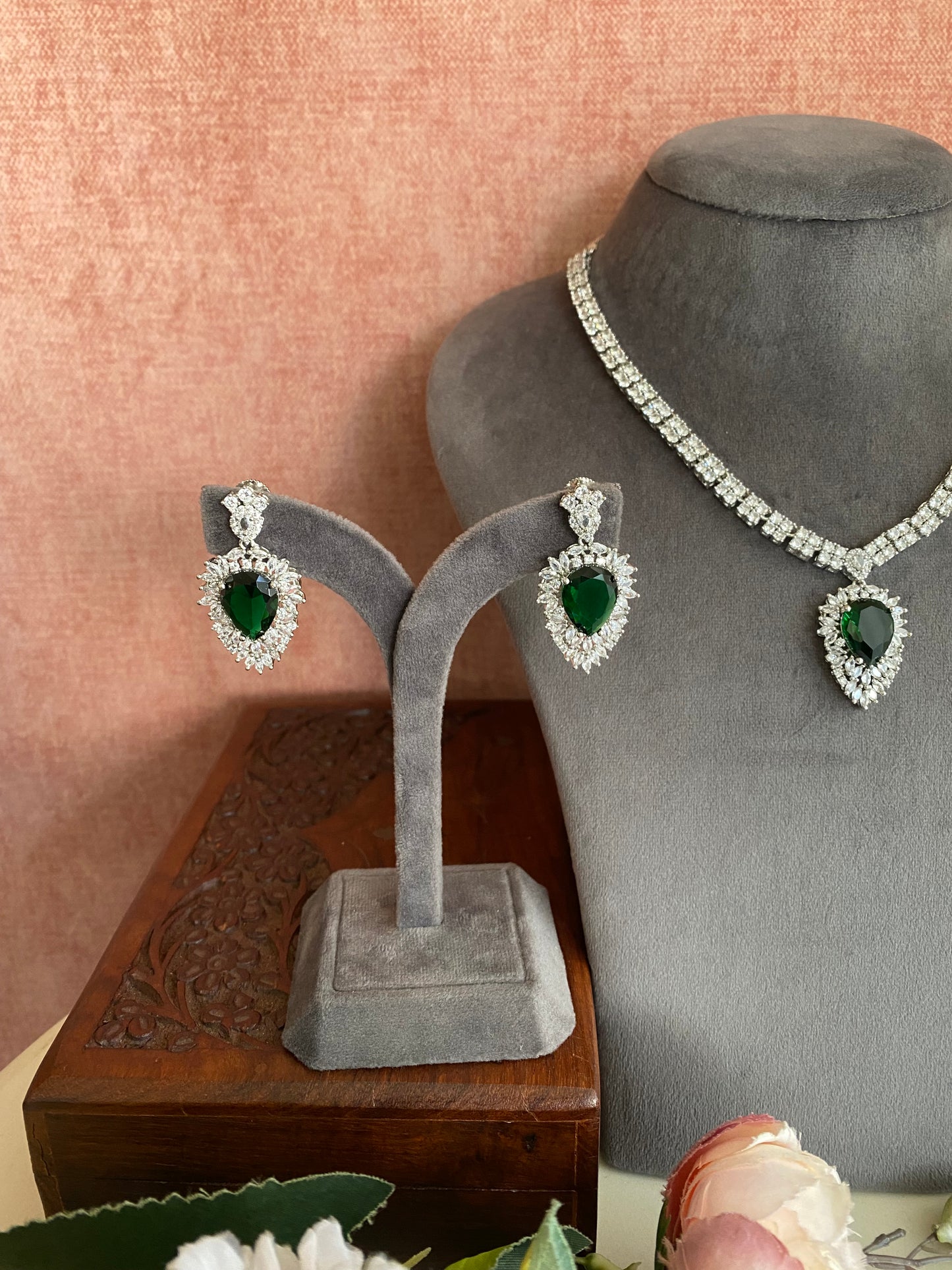 Emerald Diamond Long Necklace set