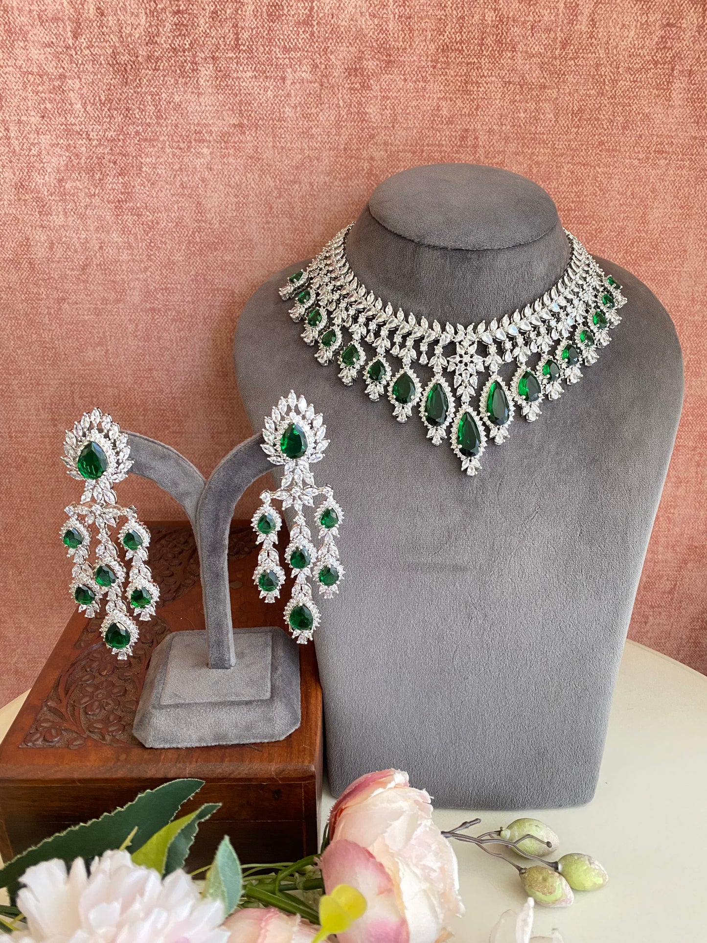 Emerald Diamond Necklace set