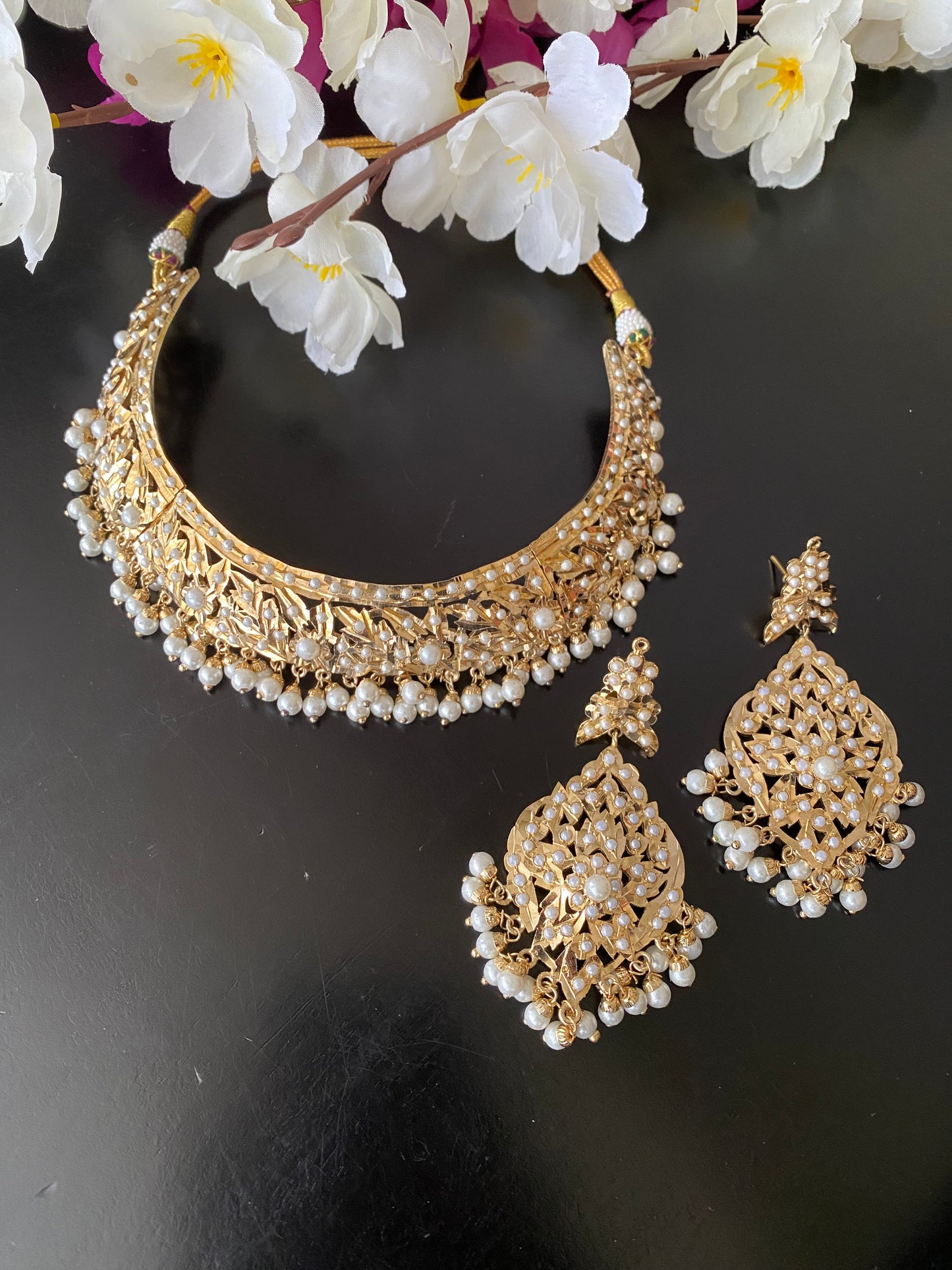 Amritsari Jadau Gold Plated Necklace set in Pearl