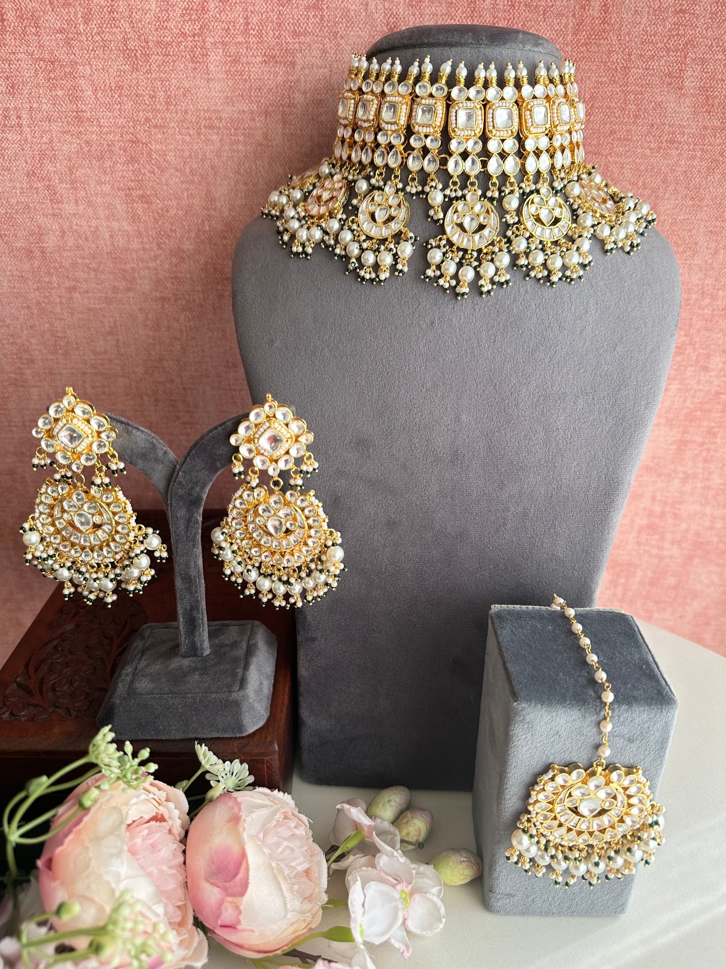 Kundan Bridal Choker set in pearl