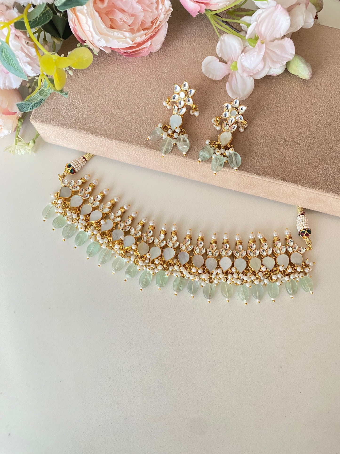 Mother Of Pearl choker set