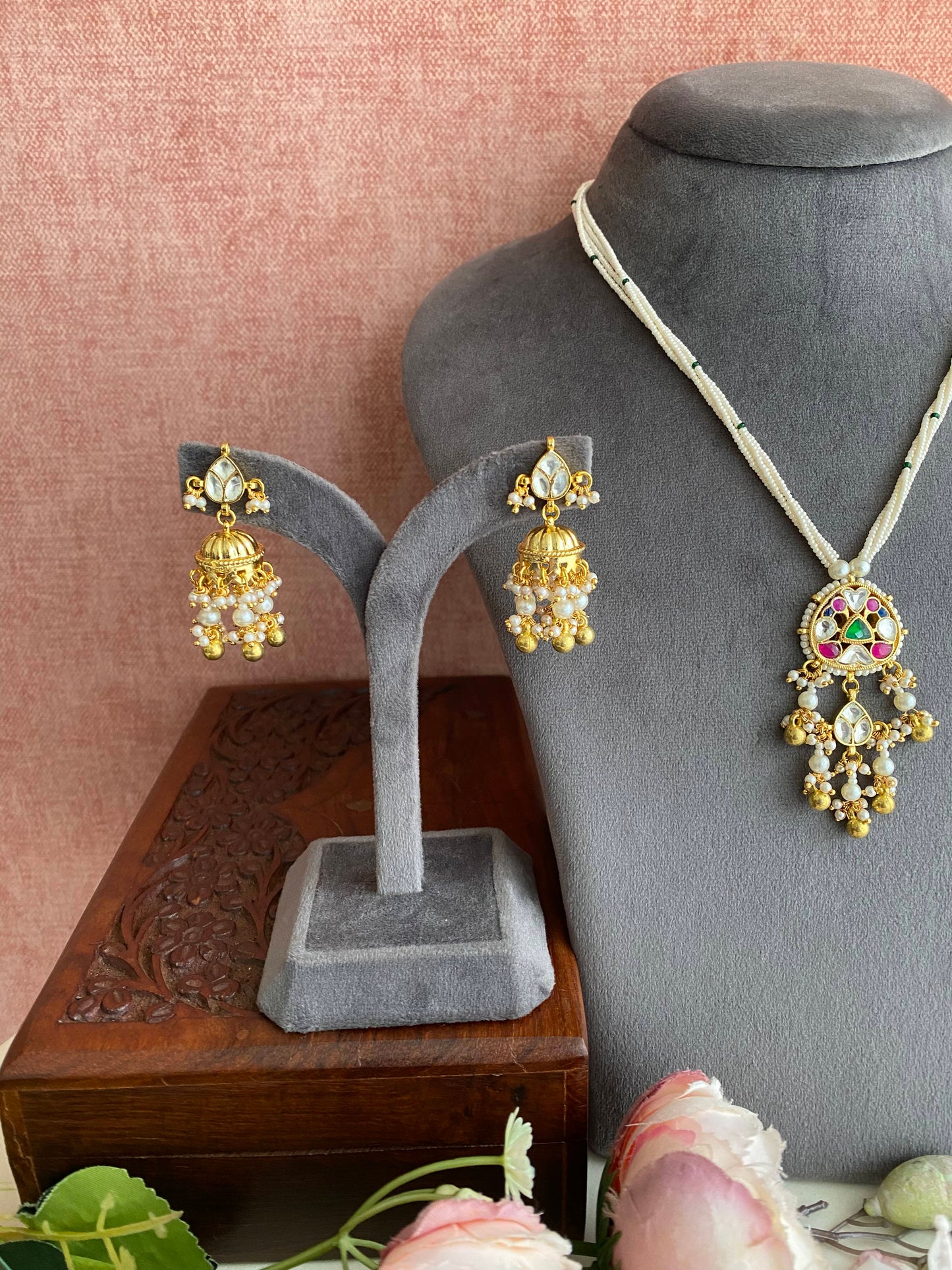 Kundan Pendant Set