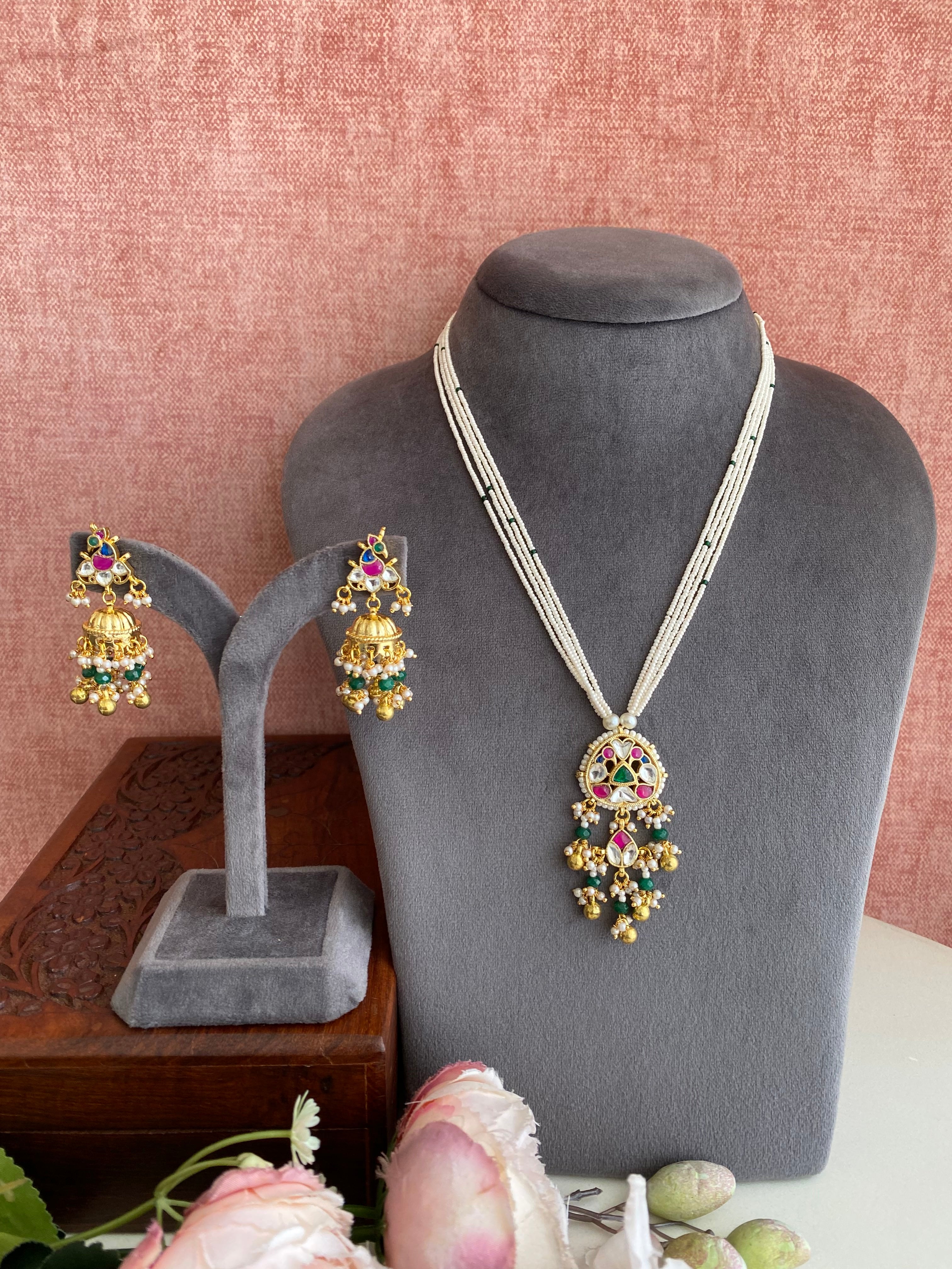 Kundan Pendant Set