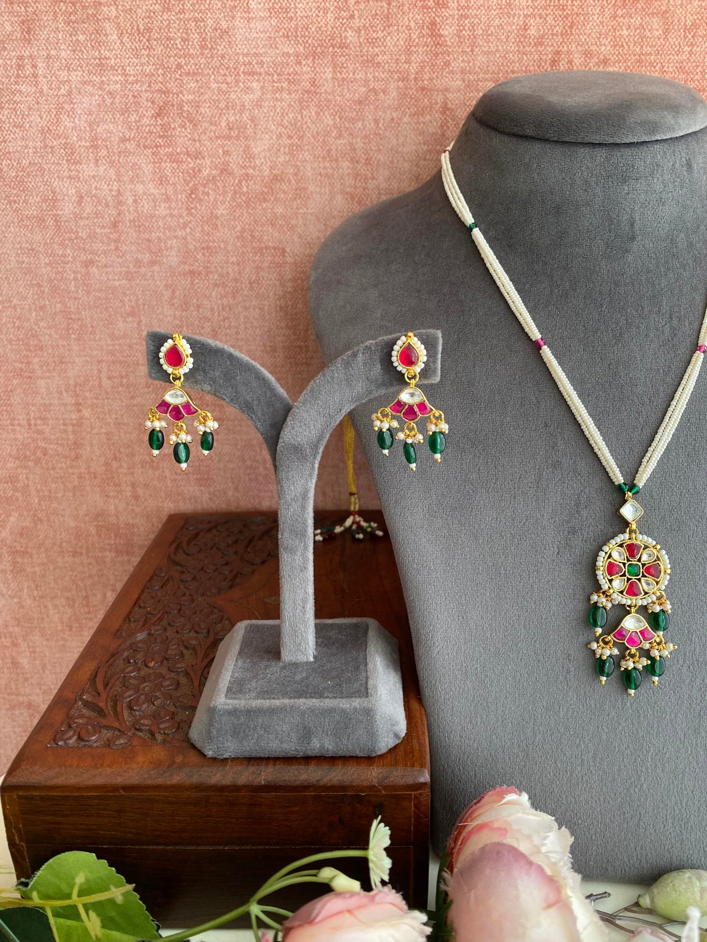 Kundan Pendant Set