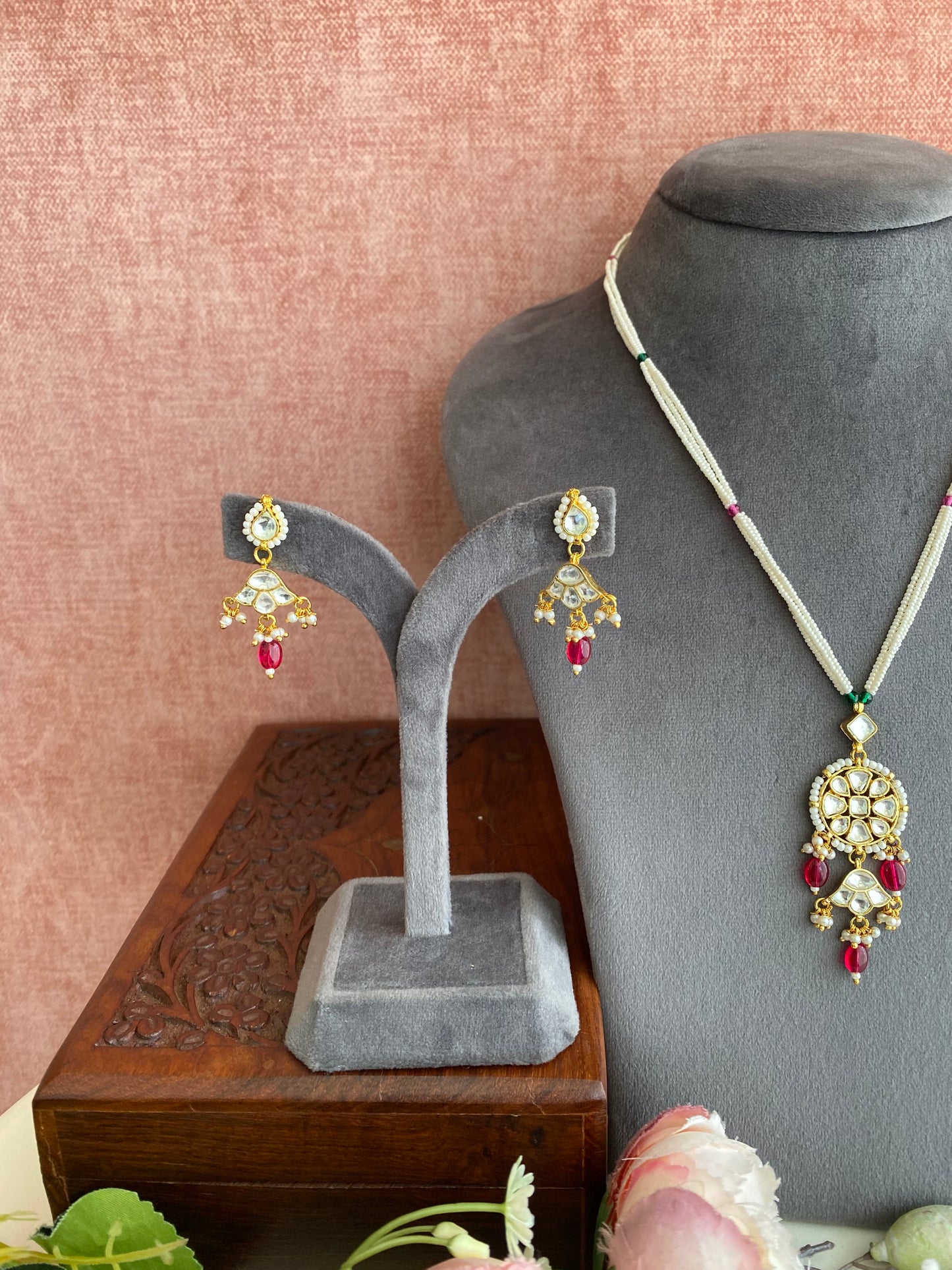 Kundan Pendant Set