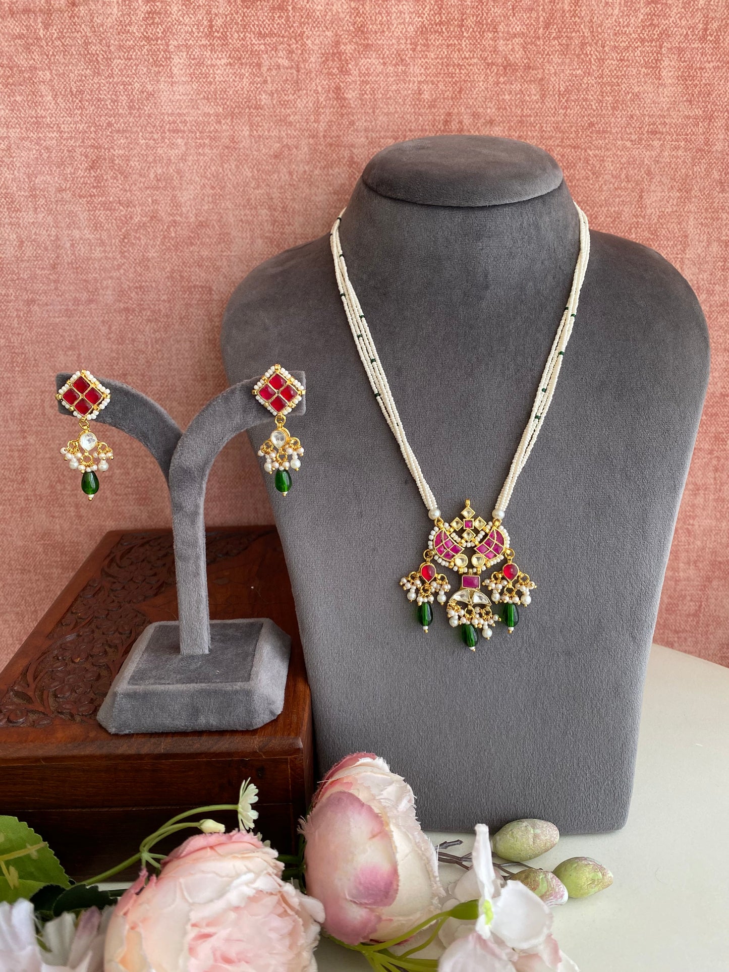 Kundan Pendant Set