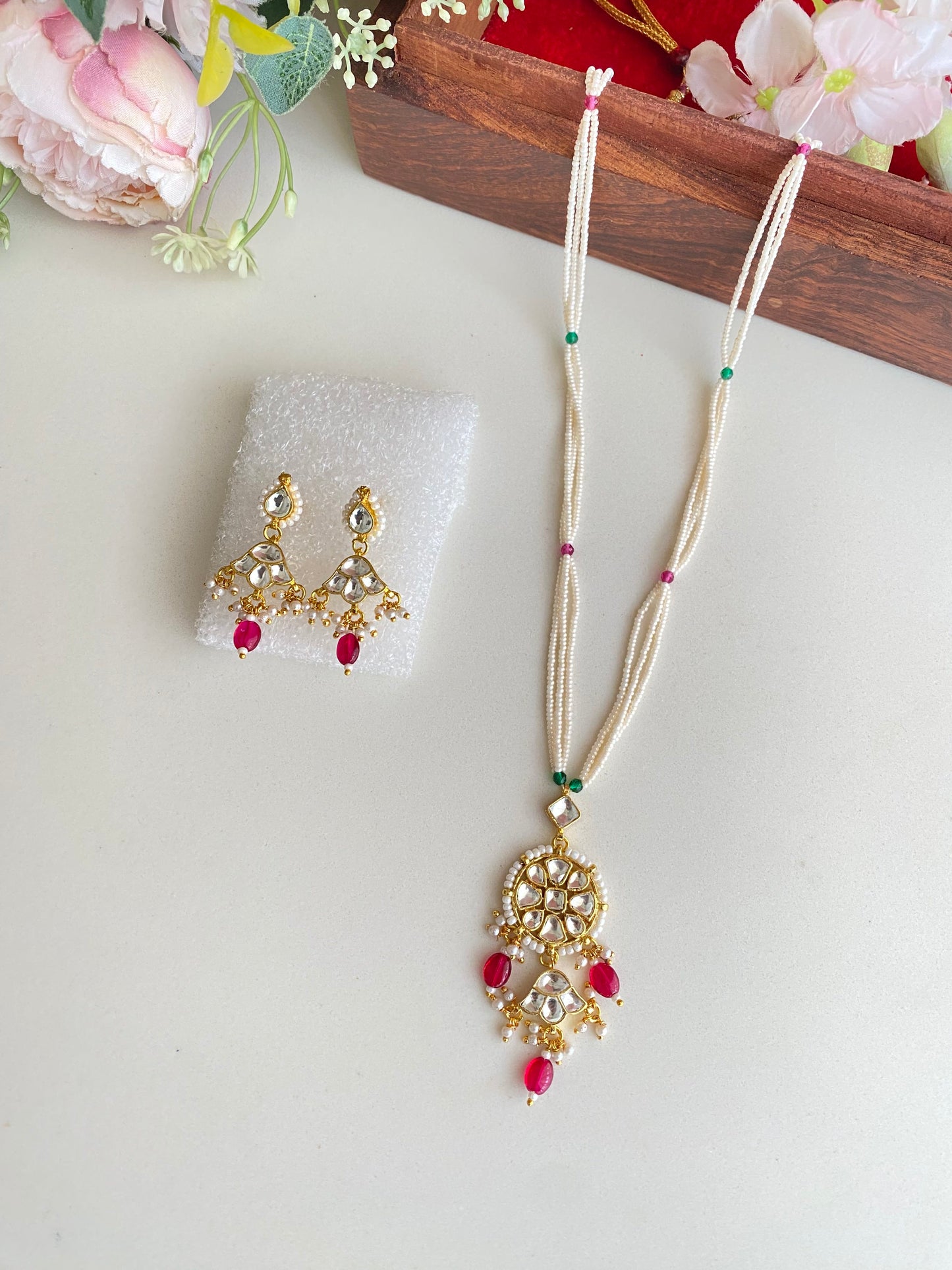 Kundan Pendant Set