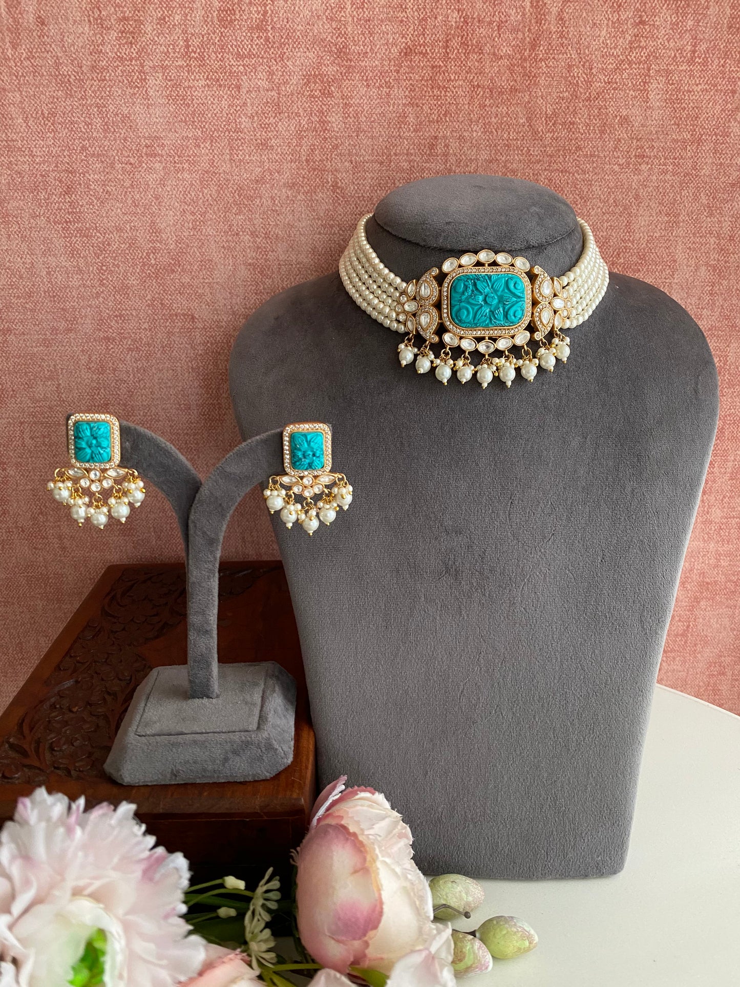 Turquoise Choker Set