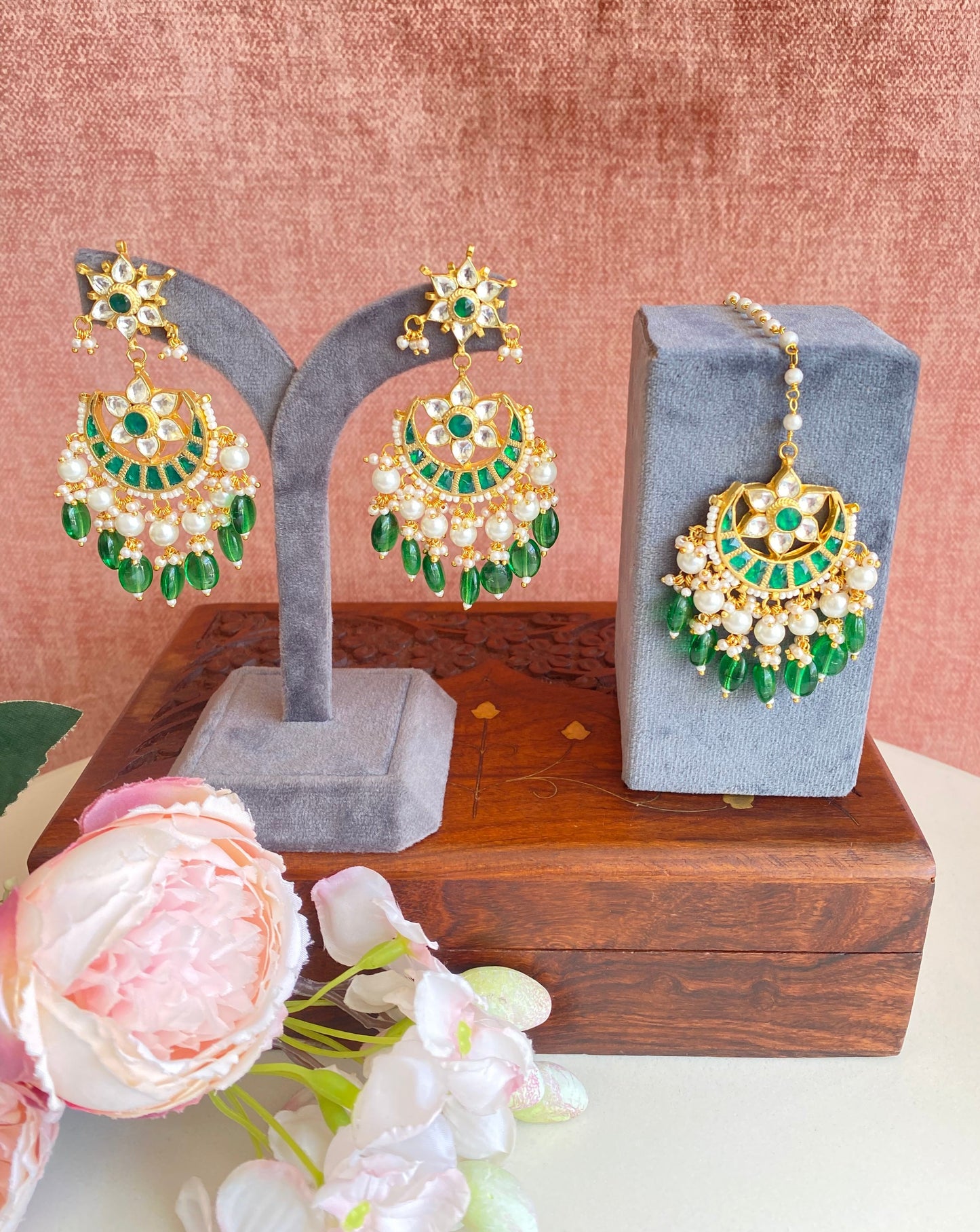 Kundan earrings With Tikka set