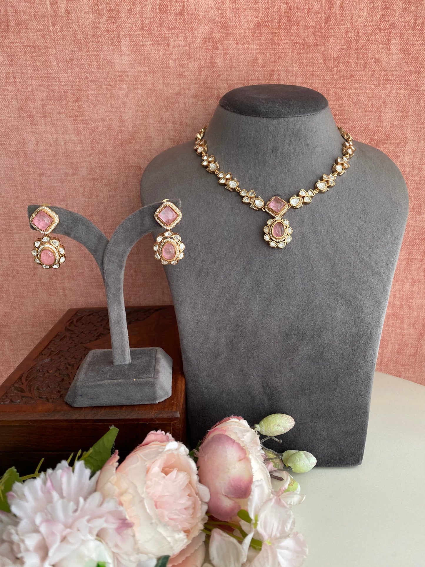 Pink Stone Necklace Set