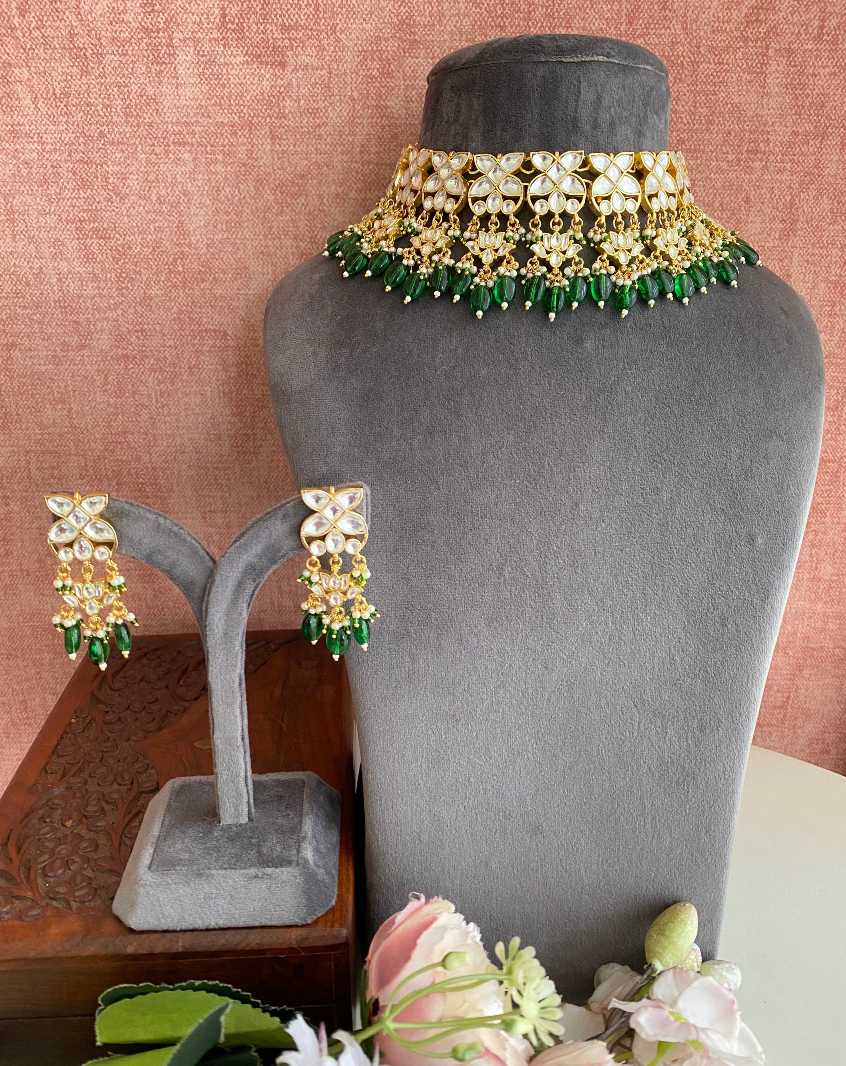 Gold plated Kundan Choker Set