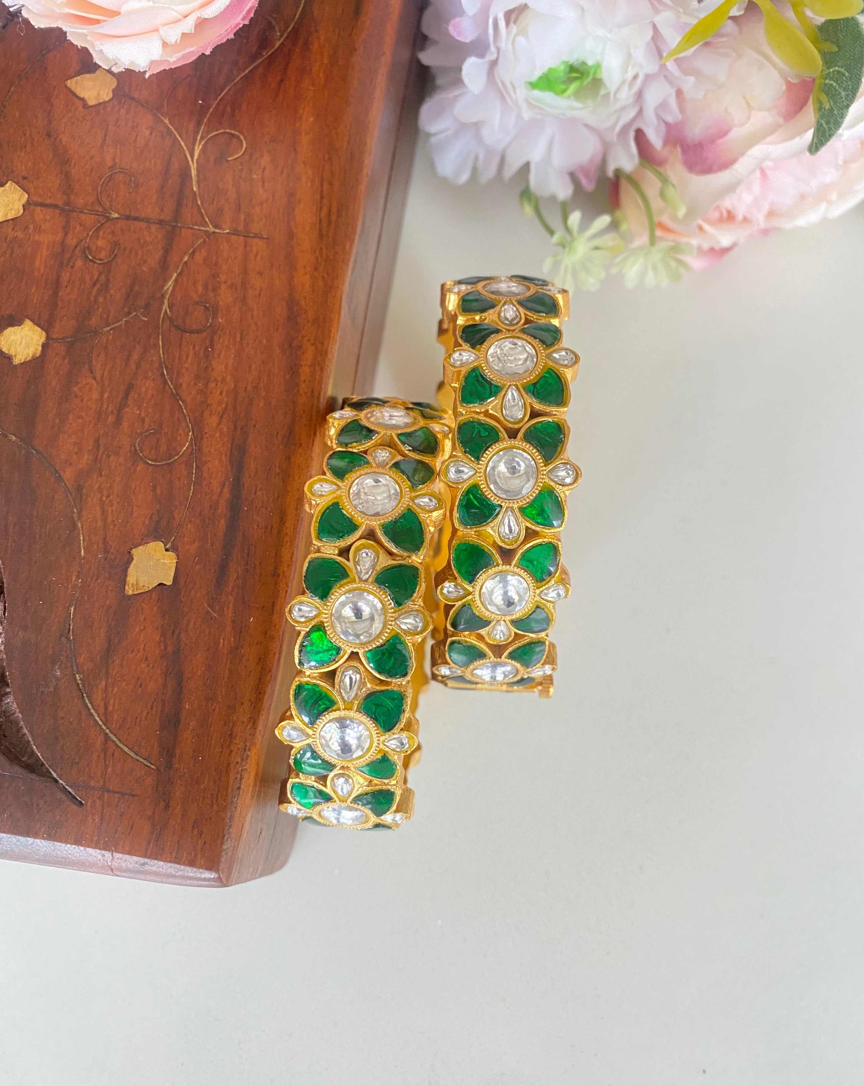 Green Kundan Bangle