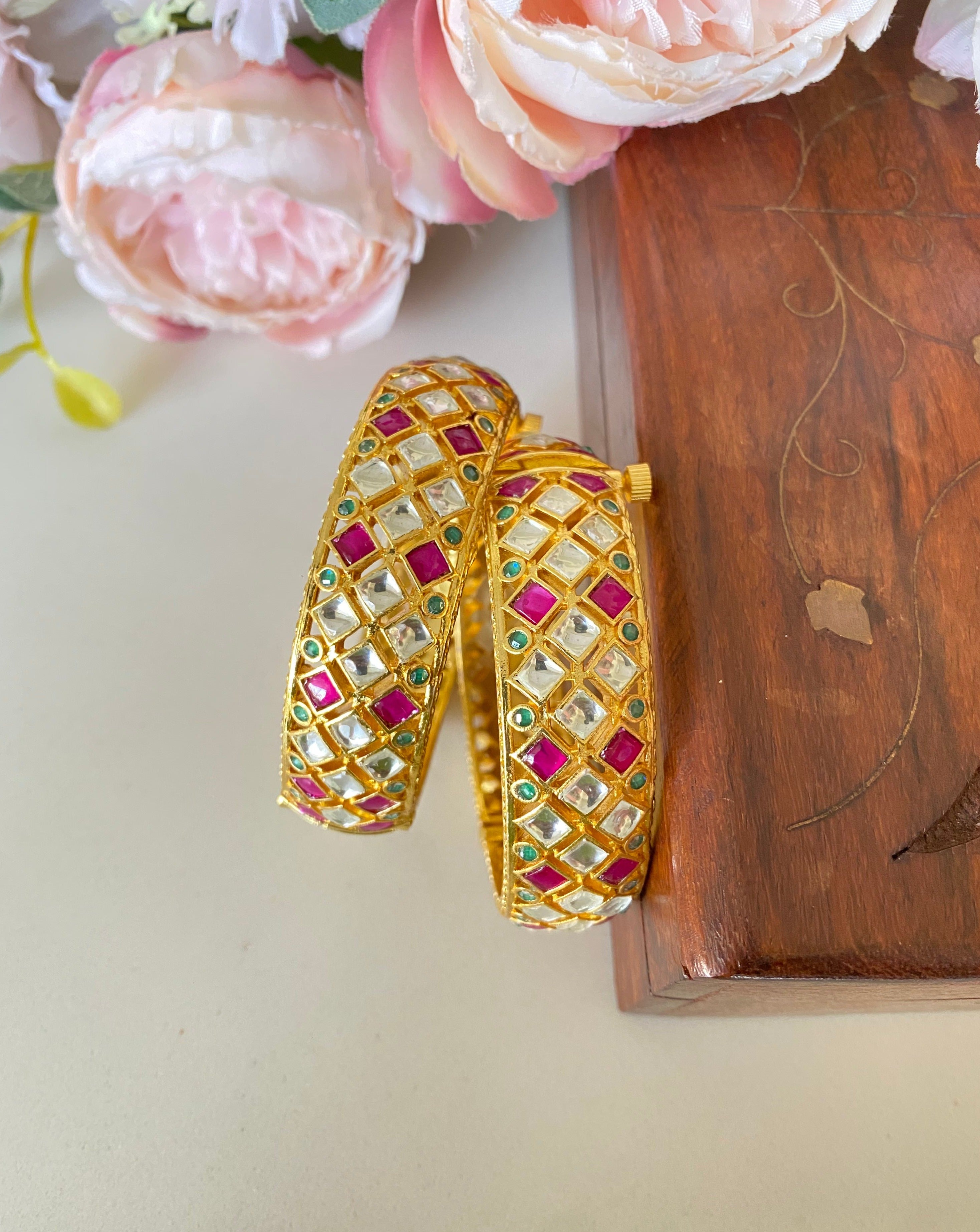 Pink kundan bangles