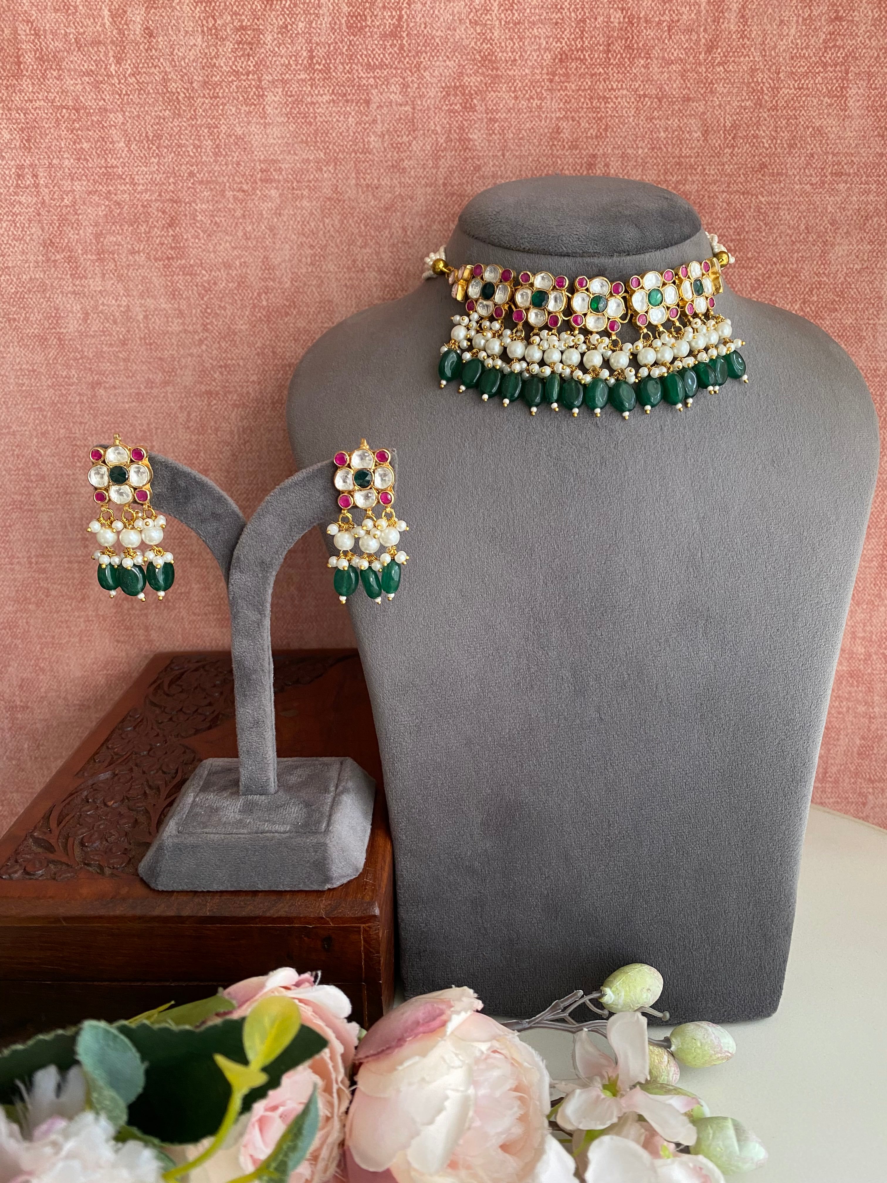 Kundan Choker Set in Green Drops