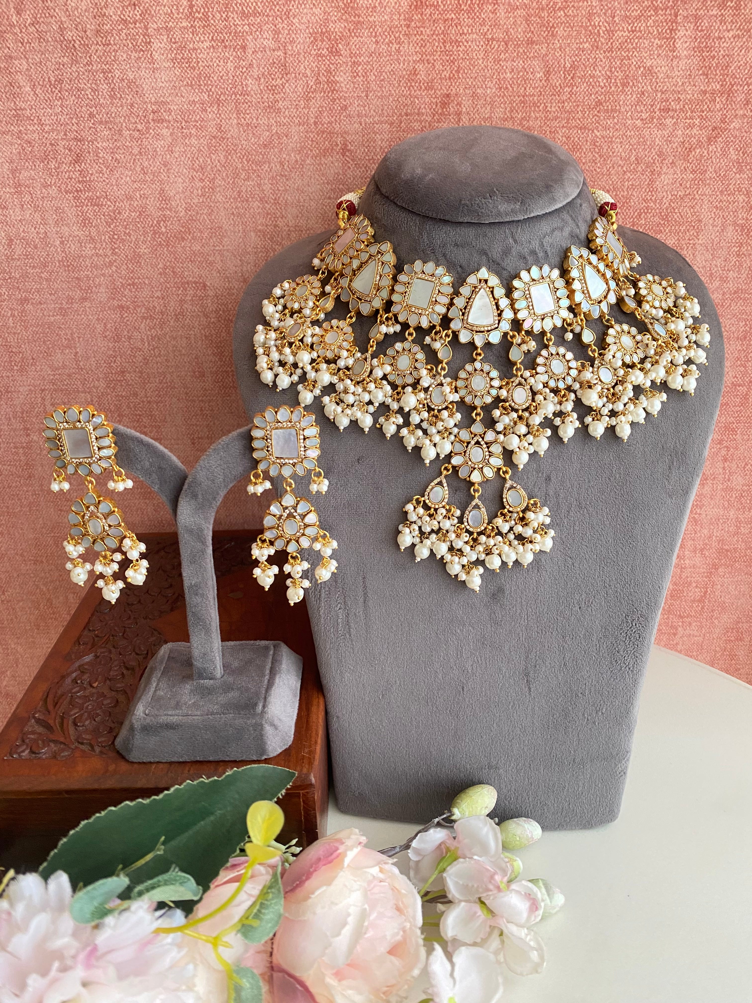 Mother of Pearl Necklace set