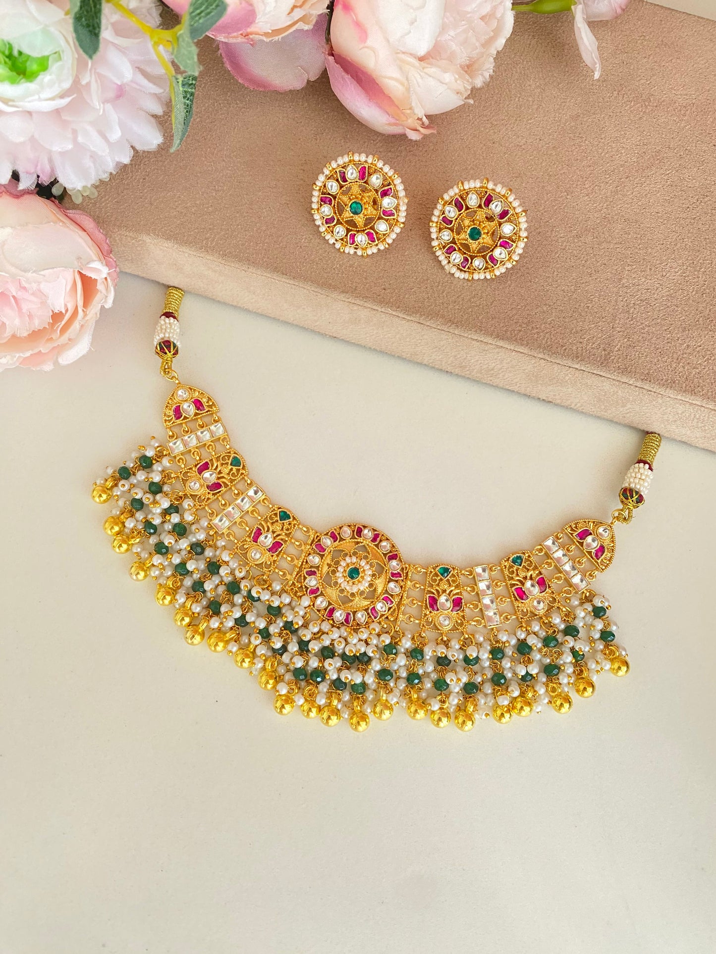 Antique Kundan Choker Set