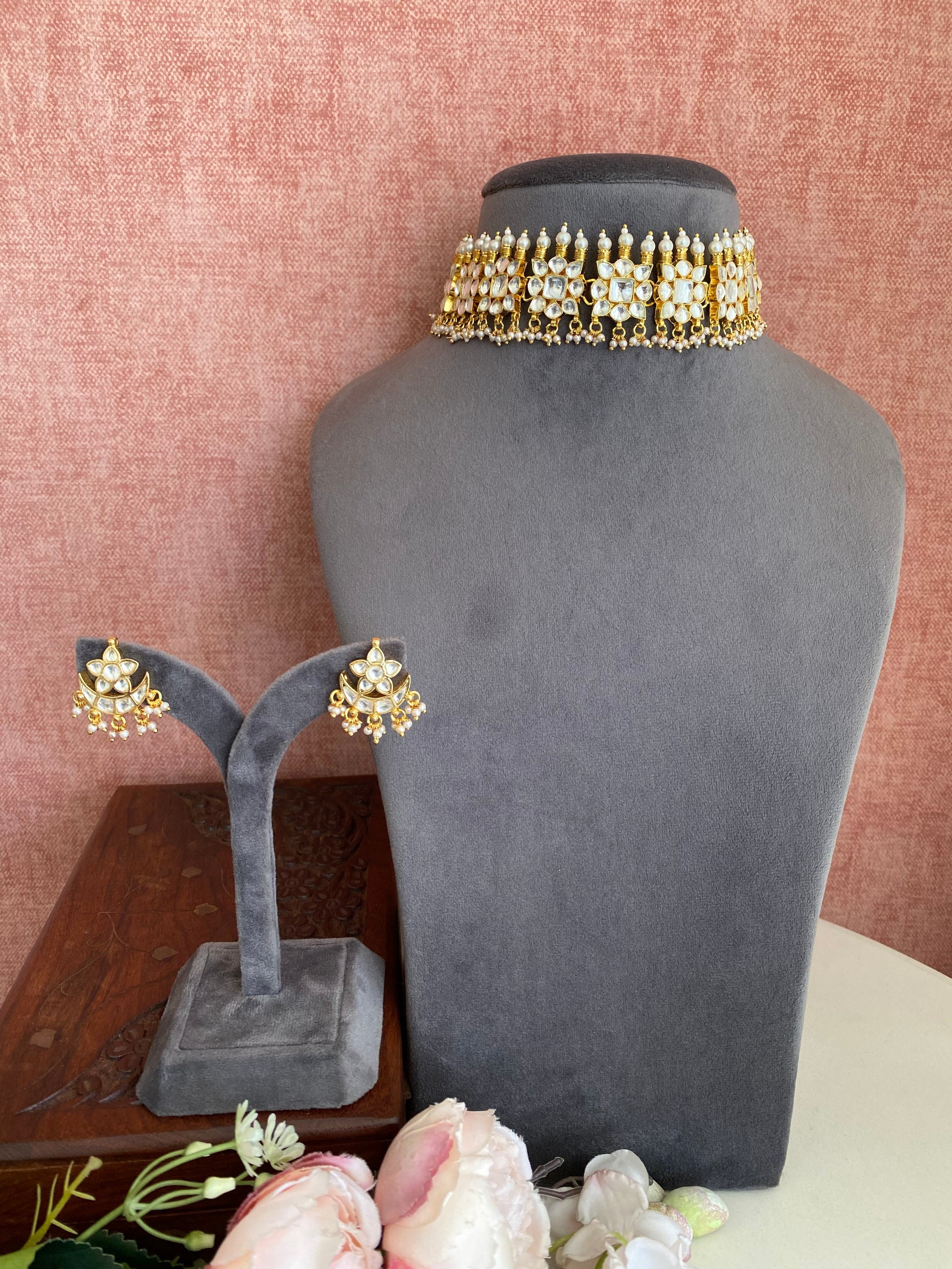 Kundan Choker Set