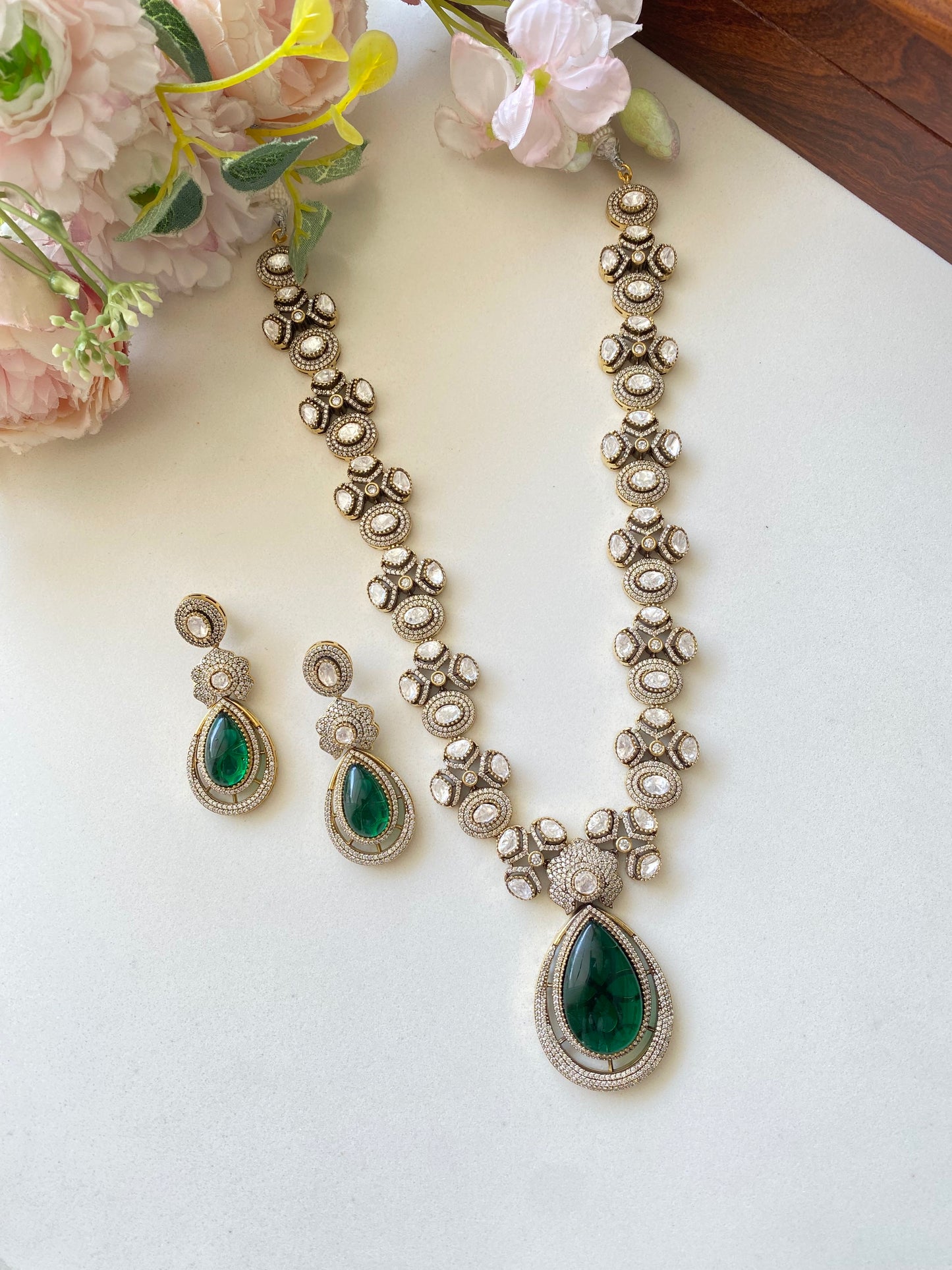 Green Stone Necklace set