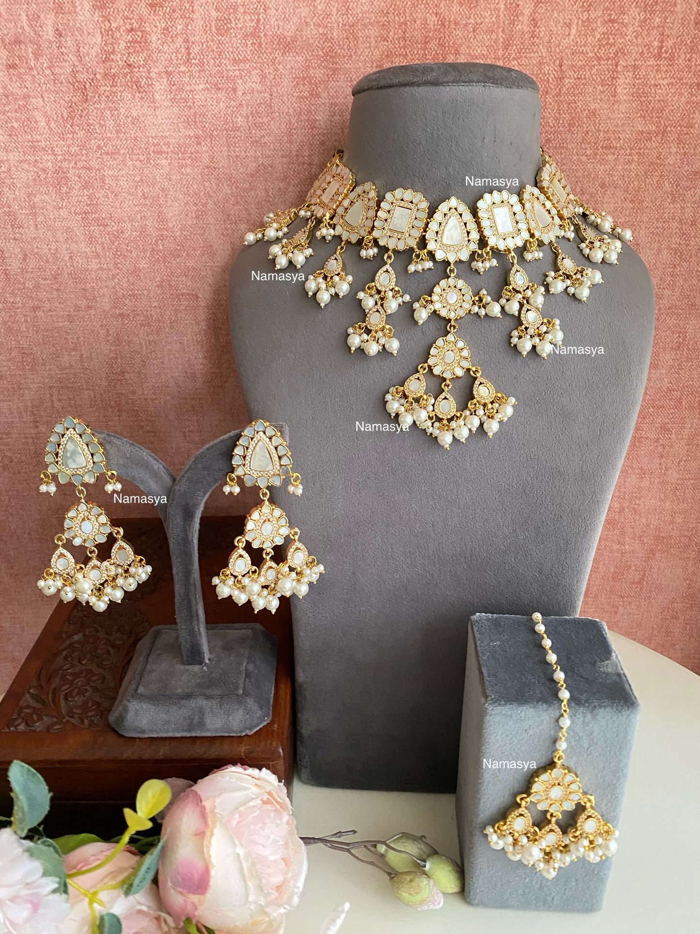 Mother Of Pearl Gold plated Bridal Set