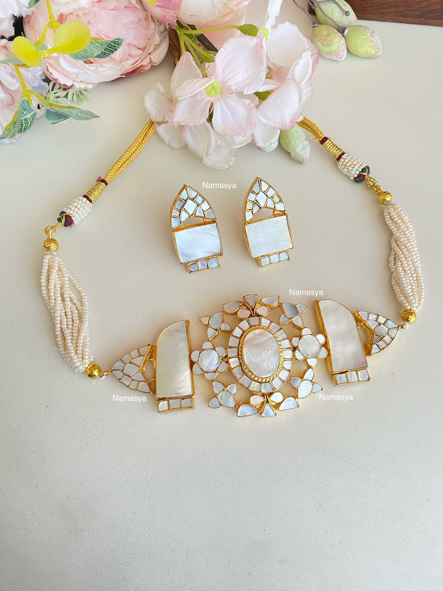 Mother of Pearl Gold plated Choker Set