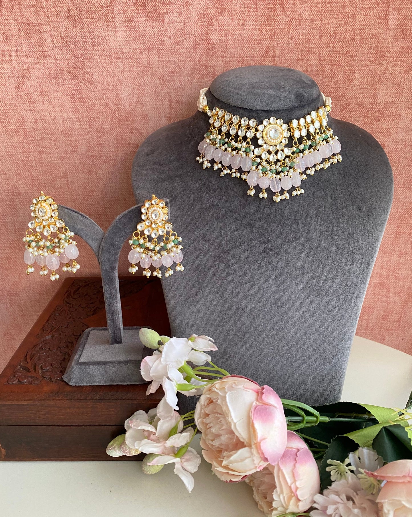 Kundan Choker set