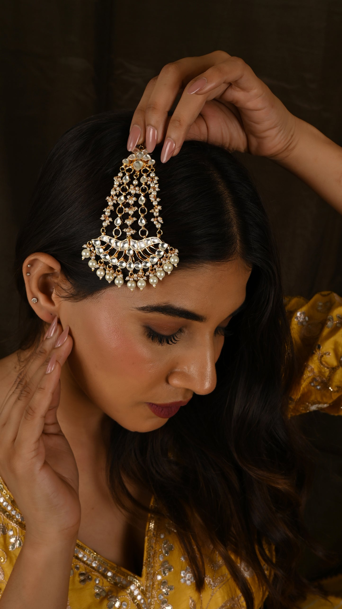 Kundan Pasa in pearl drops