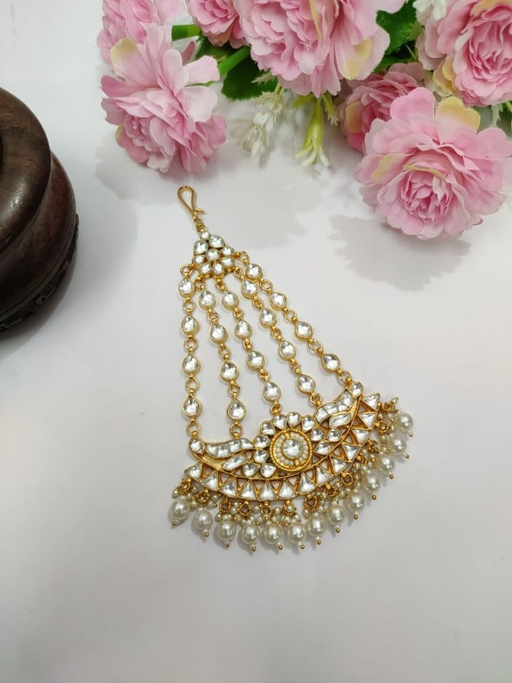 Kundan Pasa in pearl drops