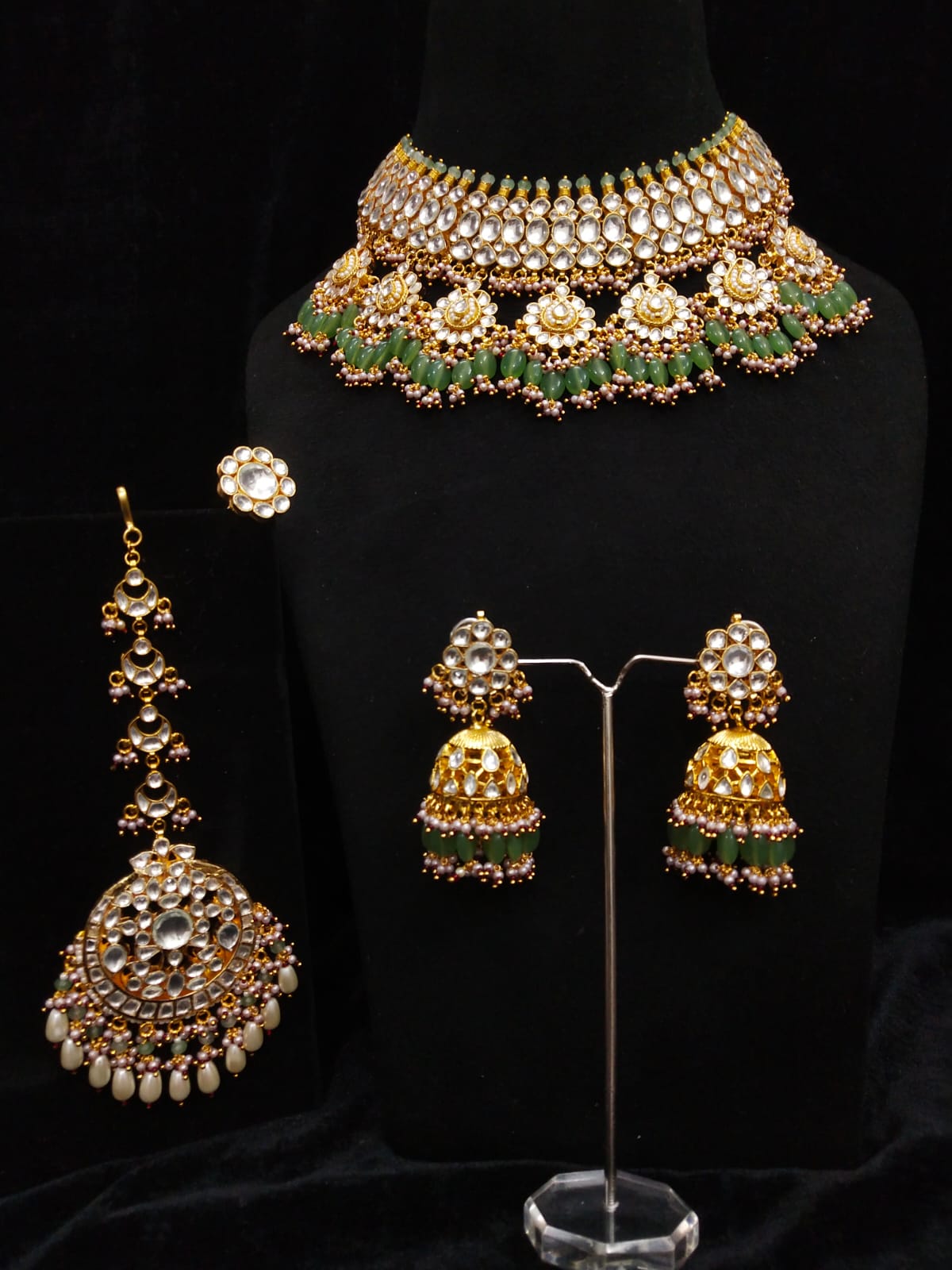 Kundan Necklace Set in Green Drops