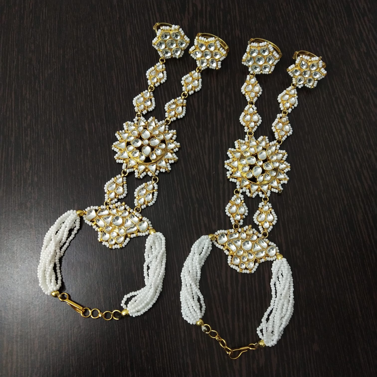 Kundan Pearl Hathphool