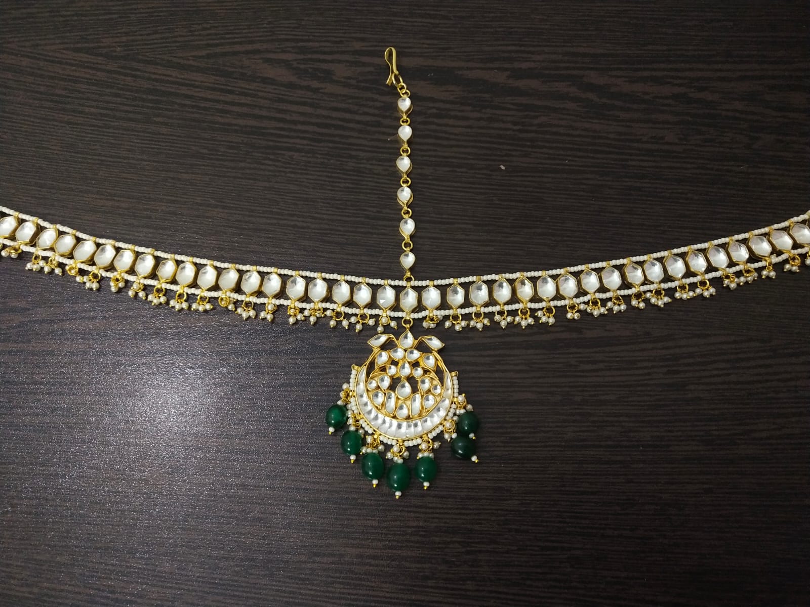 Kundan Mathapatti With Green Drops