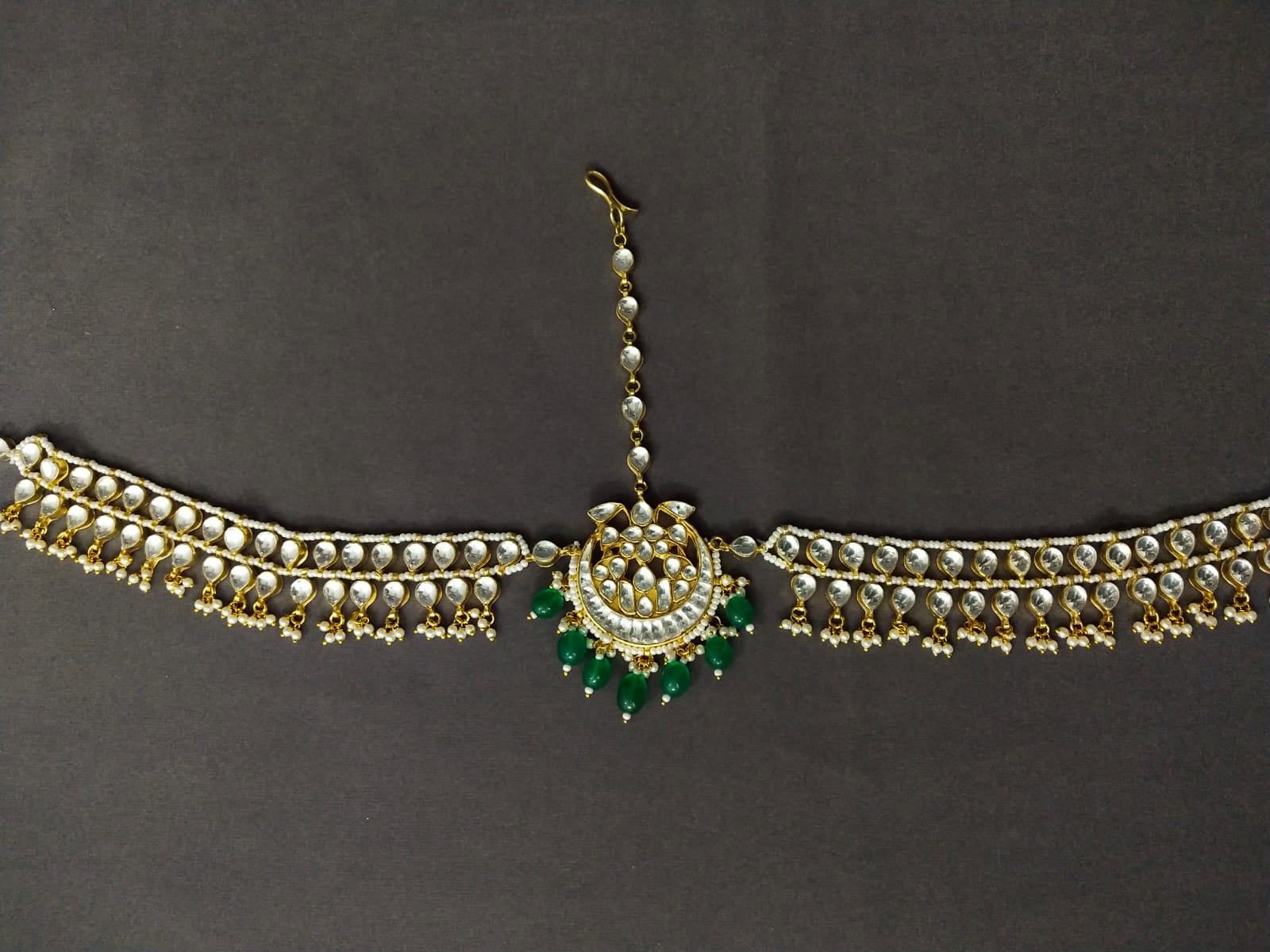 Kundan Mathapatti With Green Drops